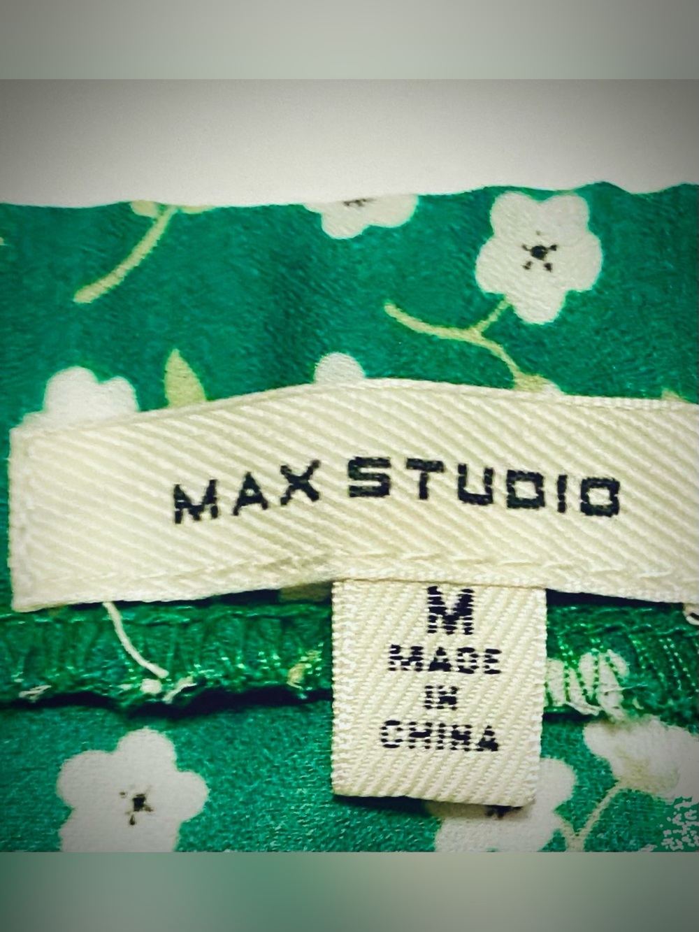 MAX STUDIO-Size M-Women's Green Floral Print, Ruffle In Front, Side Zip Skirt - Picture 3 of 8